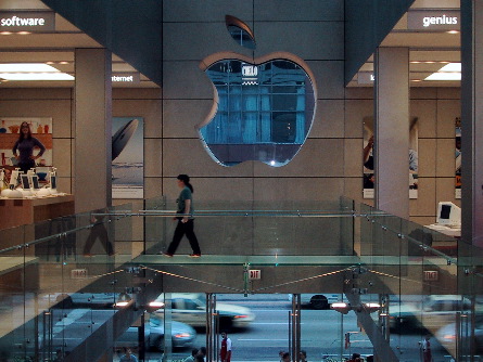 Crossing the Apple Store walkway